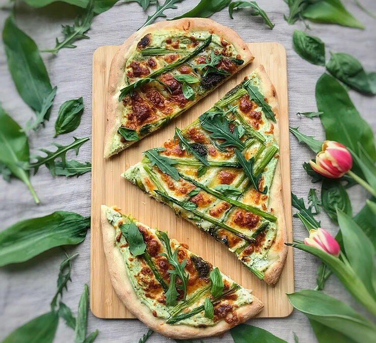 Pizza bianca asperges, ricotta et ail des ours 🐻